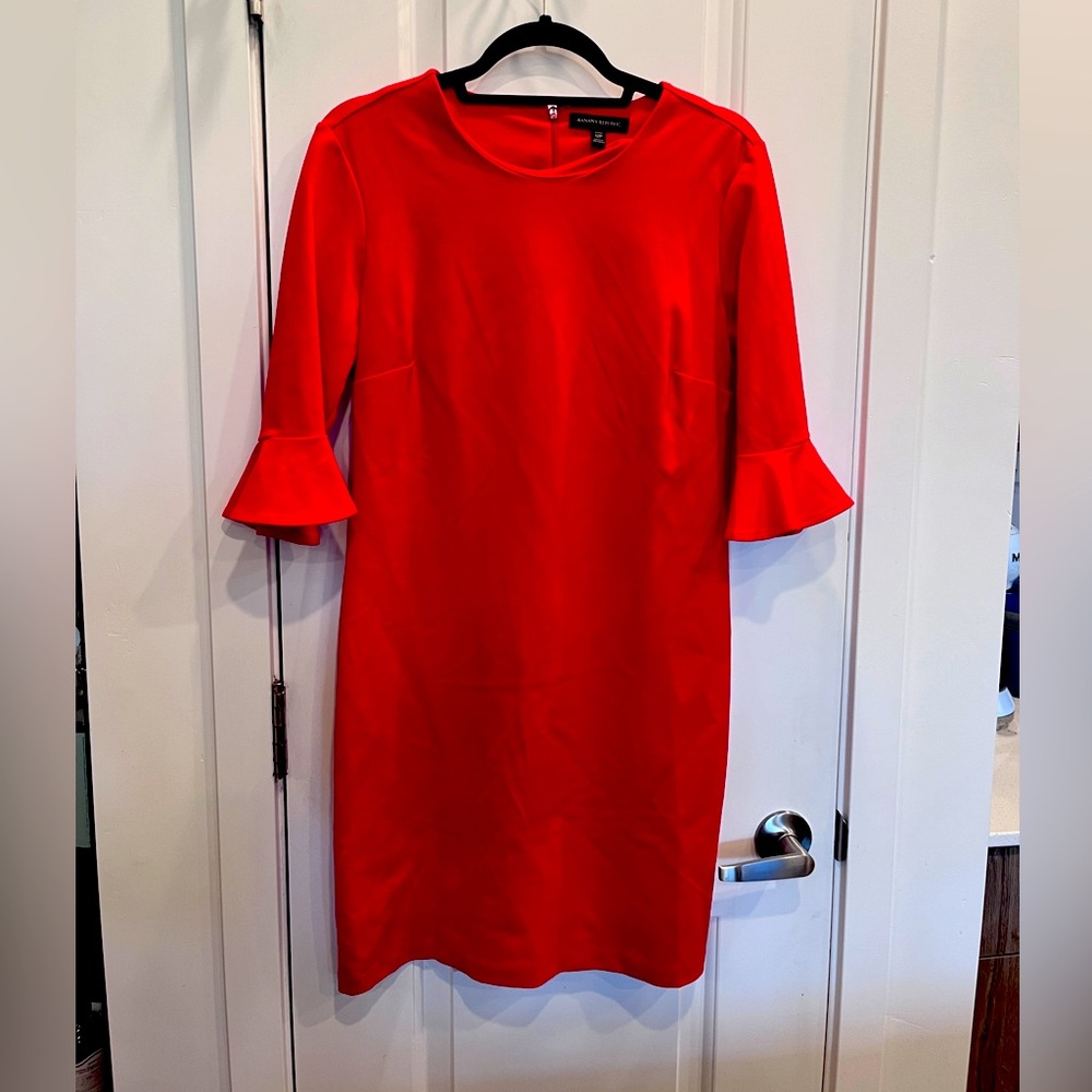 Banana republic 12P red form fitting dress